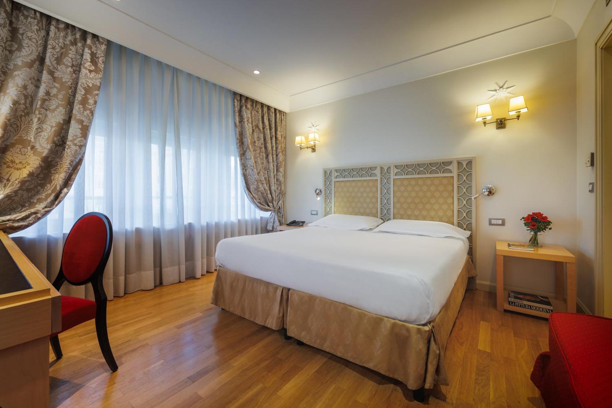 FH55 Grand Hotel Palatino Roma Esterno foto