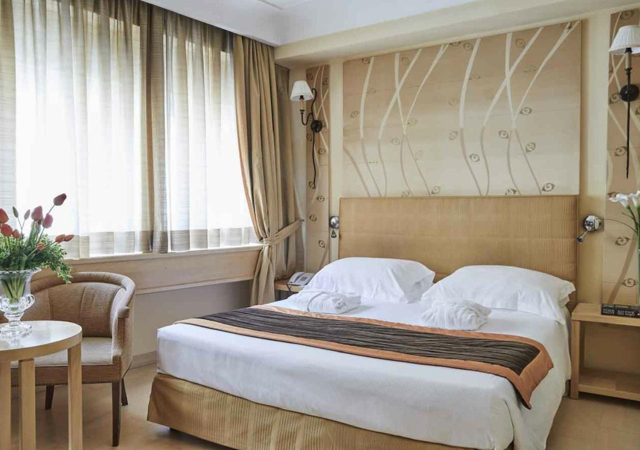 FH55 Grand Hotel Palatino Roma Esterno foto