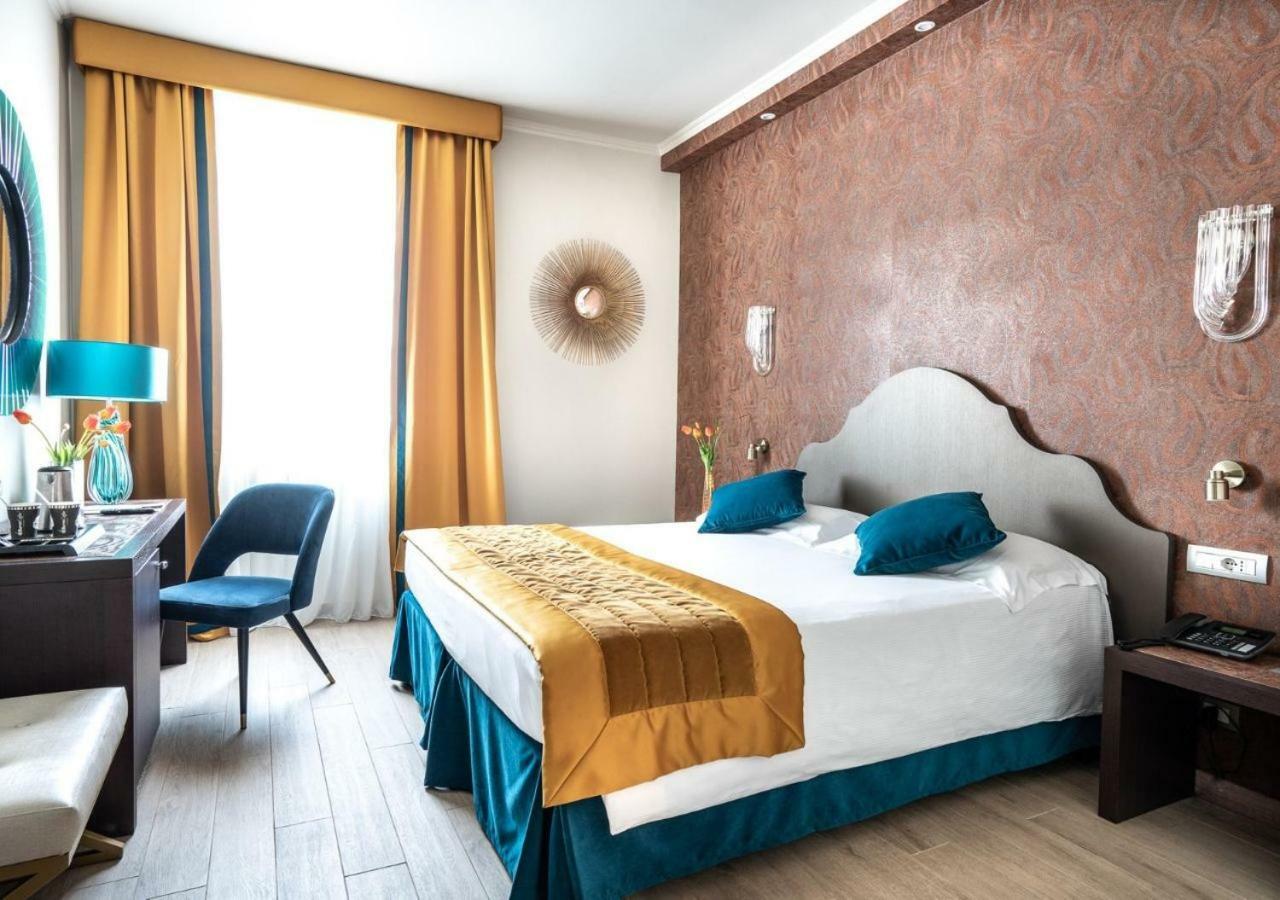 FH55 Grand Hotel Palatino Roma Esterno foto